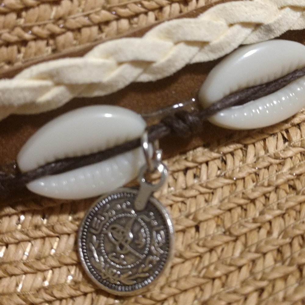 Unisex Western Straw Sun Hat Cowrie Cowry Shells 3.5" Wide Brim Khaki Tan Boho - Picture 14 of 14